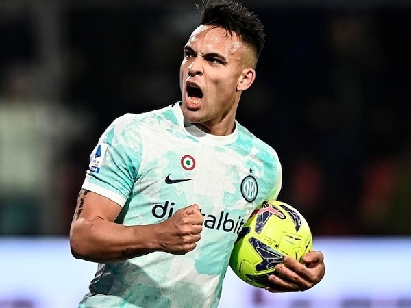 Lautaro Martinez rực sáng, Inter ngược dòng giành 3 điểm