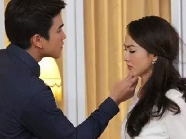 Chồng mải chơi, vợ nhờ hàng xóm đưa đi đẻ liền bị nghi gian tình