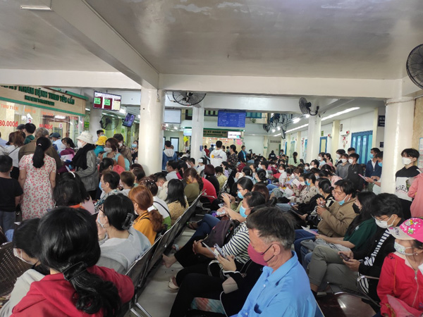 Nhiều người đi khám bệnh đường tình dục sau Tết