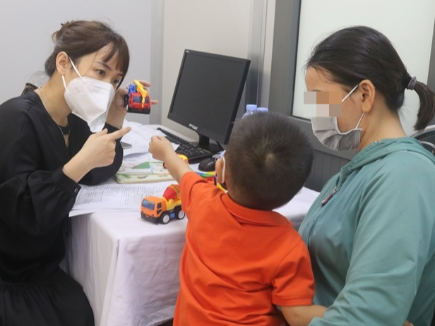 Mẹ trên 35 tuổi, bố trên 45 tuổi có nguy cơ sinh con bị khuyết tật