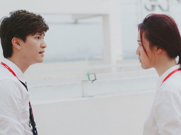 Cô gái chấp nhận lời tỏ tình của đồng nghiệp với một điều kiện nhưng lại nhận về câu trả lời 'em tuổi gì' và cái kết đầy 'cảm lạnh'