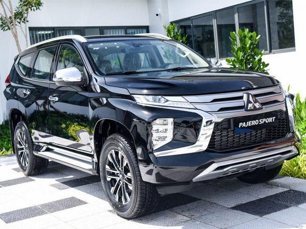 Kích cầu sau Tết, các hãng ô tô giảm giá, tung ưu đãi đến trăm triệu