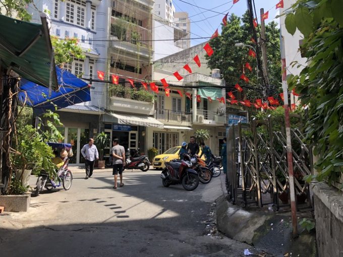 TP HCM: Người đàn ông tử vong nghi nhảy lầu ở trụ sở UBND phường