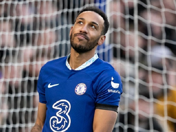 Chelsea gạch Aubameyang khỏi danh sách đăng ký ở Champions League