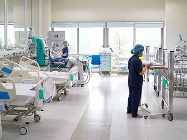 Con tổn thương thần kinh nặng do gia đình cho dùng đơn thuốc cũ