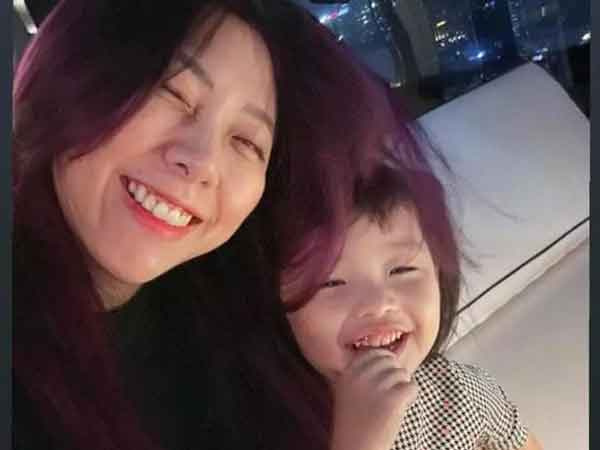 Bất ngờ mặt mộc em gái Trấn Thành sau 1 tuần sinh con