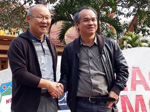 Bầu Đức - doanh nhân giàu có, lắm thị phi