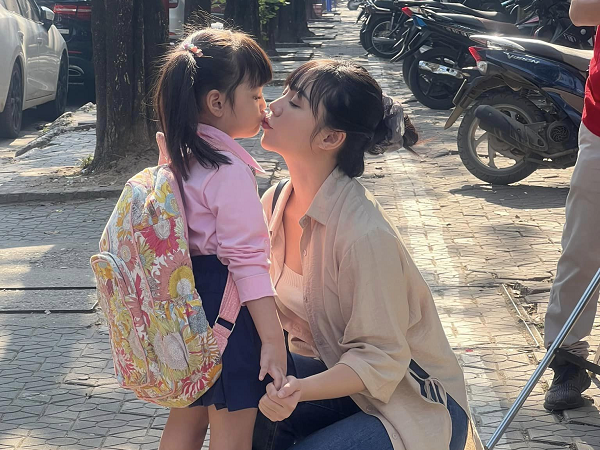 Những hình ảnh không được lên sóng của 'Đừng làm mẹ cáu'