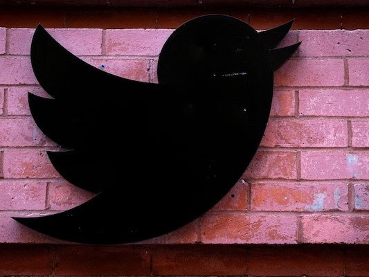 Hãng tư vấn kiện Twitter 'quỵt' tiền dịch vụ