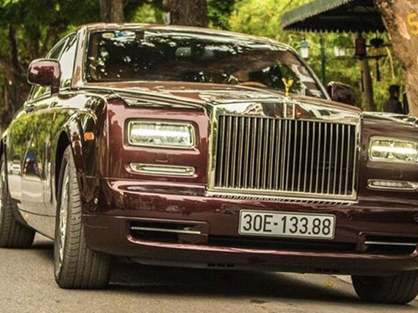 Giảm giá gần 9 tỷ đồng, Rolls-Royce Phantom Lửa Thiêng của ông Trịnh Văn Quyết có tìm được chủ?