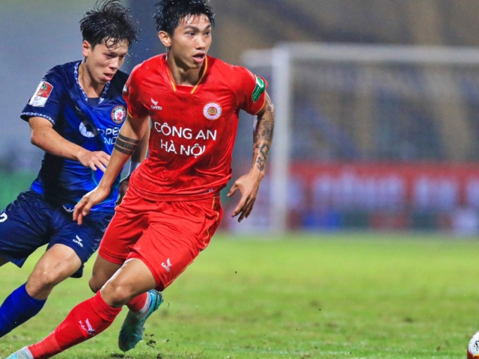 Đoàn Văn Hậu nói điều bất ngờ trước trận đấu giữa Hà Nội FC với CAHN