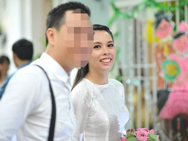 'O Sen' Ngọc Mai bị 'khui' lại loạt ảnh từng kết hôn trước khi đến với Quốc Nghiệp, netizen phản ứng bất ngờ