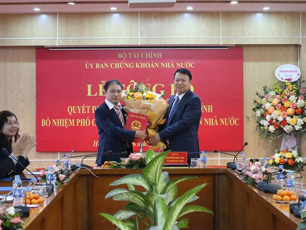 Chủ tịch Ngân hàng VDB làm Phó Chủ tịch Ủy ban Chứng khoán Nhà nước