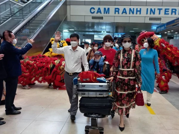 Trung Quốc không mở tour tới Việt Nam: Hàng không, du lịch 'vỡ' kịch bản?