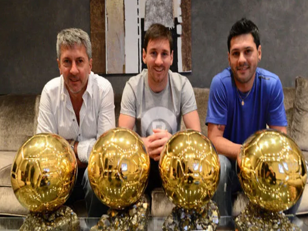 Anh trai bất ngờ có hành động 'quay xe' sau khi đòi ‘tống cổ’ Chủ tịch Barca, nói Messi không trở lại Nou Camp