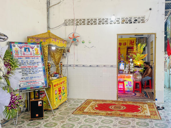 Hiệu trưởng nói gì về việc học sinh bị xe đưa đón cán tử vong trước cổng trường