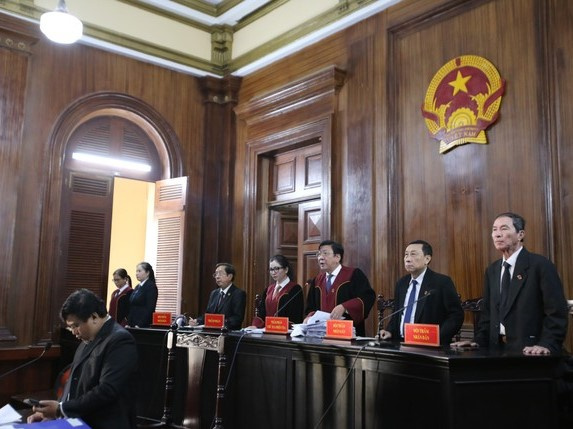 Chủ tọa yêu cầu cựu Chủ tịch TP Cần Thơ phải có mặt tại phiên xét xử nhóm cựu lãnh đạo Sở Y tế