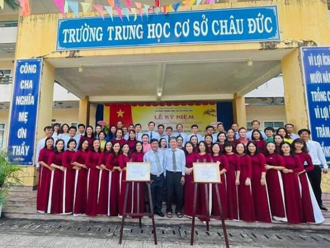 Cô giáo bị kiểm điểm vì cho 21 học sinh điểm 0