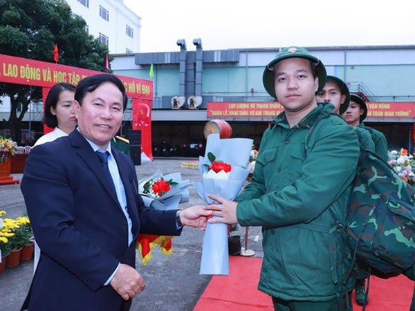Chân dung đại gia Hải Phòng sở hữu khối tài sản nghìn tỷ khi mới 24 tuổi, tự viết đơn xin gia nhập quân ngũ