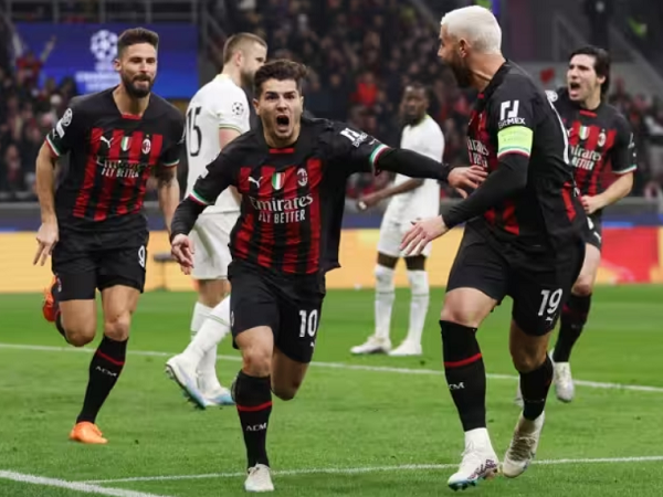Thắng tối thiểu Tottenham, Milan tạm chiếm ưu thế