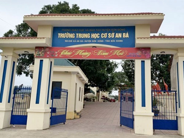 Vụ nữ sinh lớp 7 mang thai và tự sinh con trong nhà tắm: Nữ sinh này nói gì?
