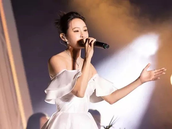Hiền Hồ trở lại từ lời kêu gọi của khán giả?