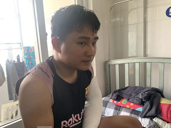 Shipper bị vợ chồng khách hàng đánh gãy hai tay: Người thân và hàng xóm nói gì?
