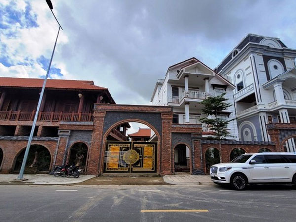 Cưỡng chế 'biệt phủ' của đại gia xây trên đất nông nghiệp