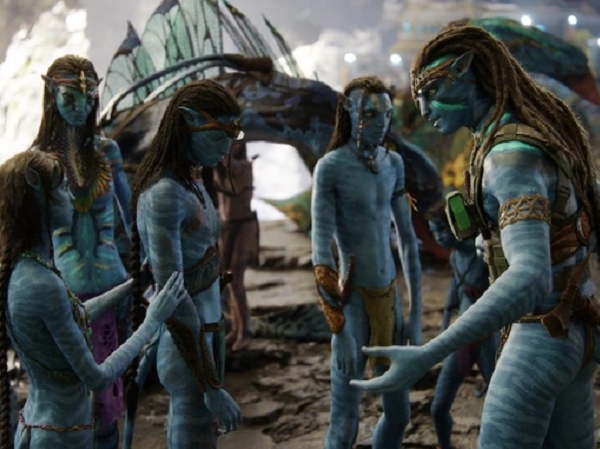 Avatar 2 'nhấn chìm' Titanic trong cuộc đua phòng vé