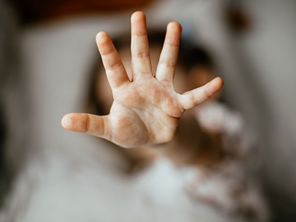 Công an vào cuộc vụ thầy giáo bị tố 'đụng chạm cơ thể' nhiều nữ sinh tiểu học