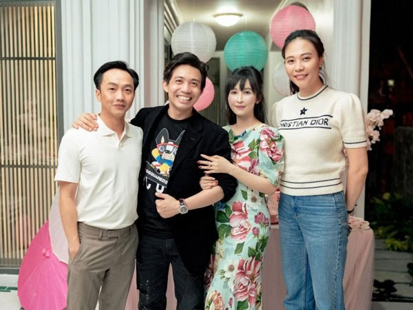 Tiểu thư Sài Thành lấy bạn thân Cường Đôla, làm mẹ 2 con nóng bỏng, 30 tuổi có cháu bế