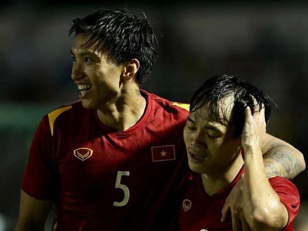 Nữ Việt Nam dự World Cup nhưng không đá giao hữu, tuyển nam bỏ FIFA Days: Đi ngược thế giới!