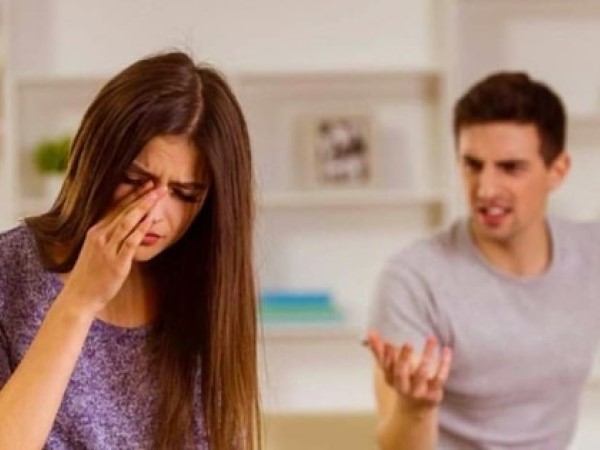 Bí mật hãi hùng sau cánh cửa phòng nghiên cứu 'bất khả xâm phạm' của chồng