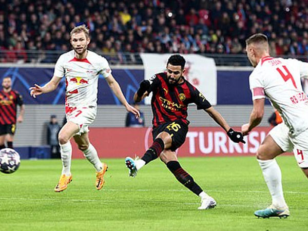 'Siêu nhân mặt nạ' Gvardiol khiến Man City mất chiến thắng
