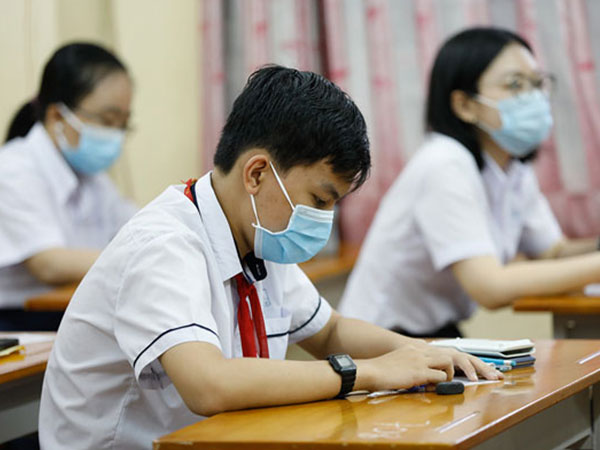 Hà Nội chốt thi 3 môn vào lớp 10: Phụ huynh người vỡ òa, người vẫn băn khoăn