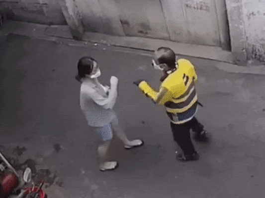 Vụ cô gái bị đập mũ bảo hiểm vào mặt vì từ chối trả 10.000 đồng: Cái kết thích đáng cho tài xế xe công nghệ