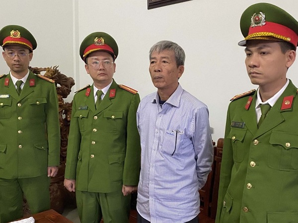 Bắt giám đốc móc nối thuộc cấp tham ô hơn 34 tỷ đồng