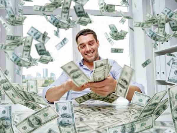 Top 3 khung giờ sinh của người không chỉ có cả tài năng lẫn ngoại hình mà còn gặp nhiều may mắn