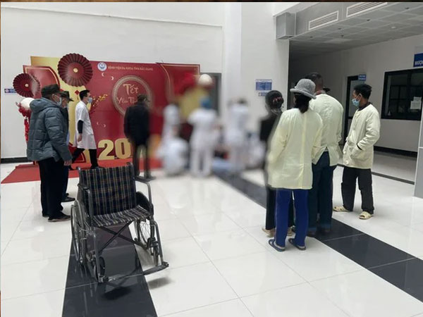 Người đàn ông bất ngờ nhảy từ tầng cao bệnh viện xuống tử vong
