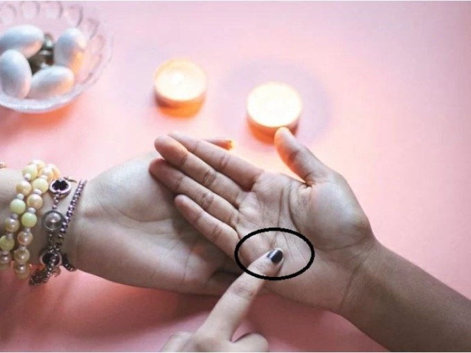 5 điểm trong lòng bàn tay báo trước người phúc mỏng, phận bạc thường, có 1 cái thôi cũng khó giàu