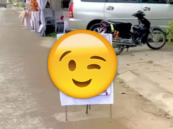 Mở tiệc vì con trai lập 'chiến tích' này, gia đình viết bảng xin nhường đường khiến CĐM cười ngất