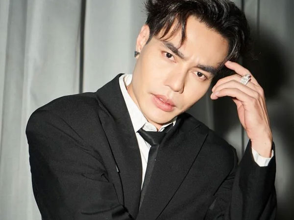 Bị nghi vấn việc 'ế show' khi đăng status liên tục trong ngày: Lê Dương Bảo Lâm phản ứng ra sao?
