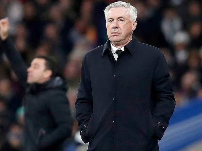 Ancelotti chê Barca 'ăn may', bất ngờ với chiến thuật đổ bê tông của đối thủ
