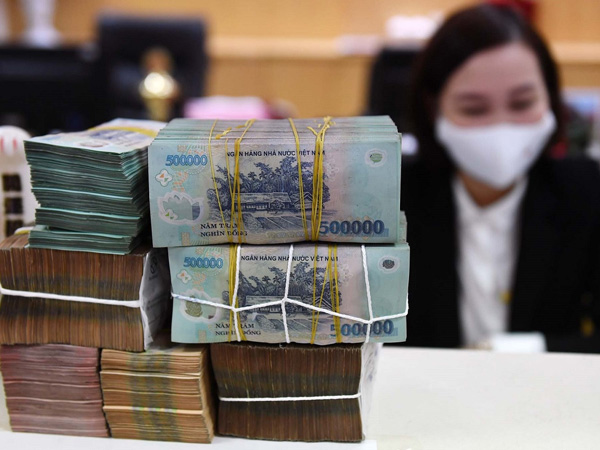 Thu ngân sách vẫn tăng mạnh, riêng thu từ nhà đất giảm