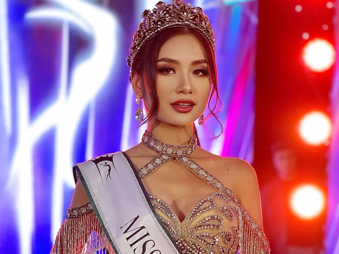 Nguyễn Thanh Hà đăng quang Hoa hậu Môi trường Thế giới 2023
