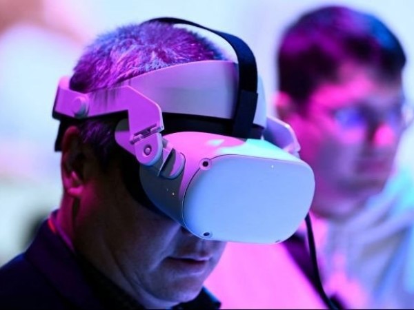 Mark Zuckerberg bị cảnh báo chớ nên lôi kéo thanh thiếu niên giải cứu metaverse đang thua lỗ nặng