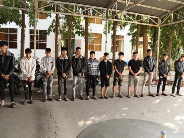 Truy bắt nhóm đối tượng côn đồ chống trả Công an, thu giữ hàng chục hung khí nguy hiểm