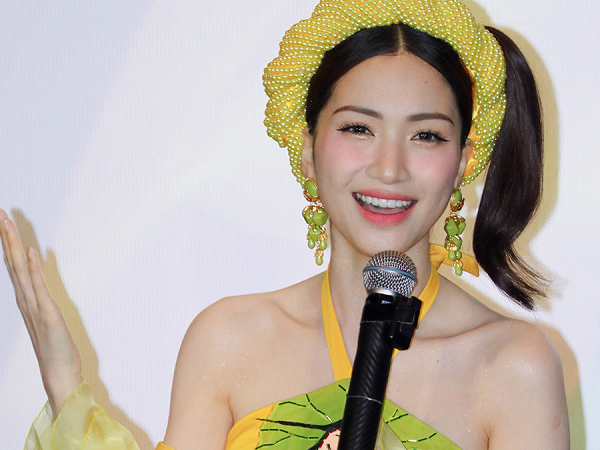 Hòa Minzy hoá thân 'Thị Mầu', tự tin khi bị so sánh với Hoàng Thùy Linh