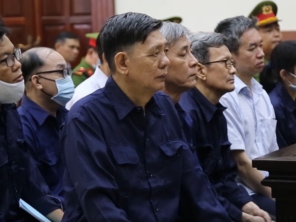 Hoãn phiên xử vụ sai phạm ở 2 dự án liên quan tới bị cáo Tất Thành Cang