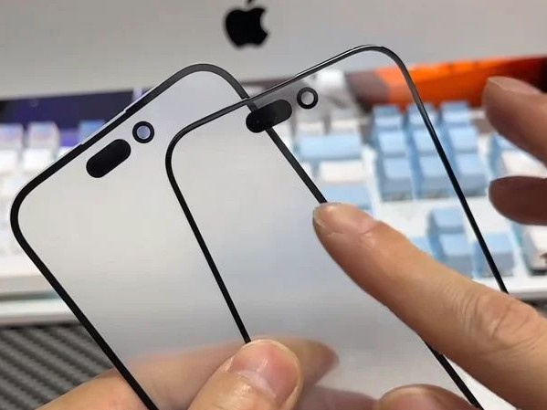iPhone 15 Pro có viền siêu mỏng